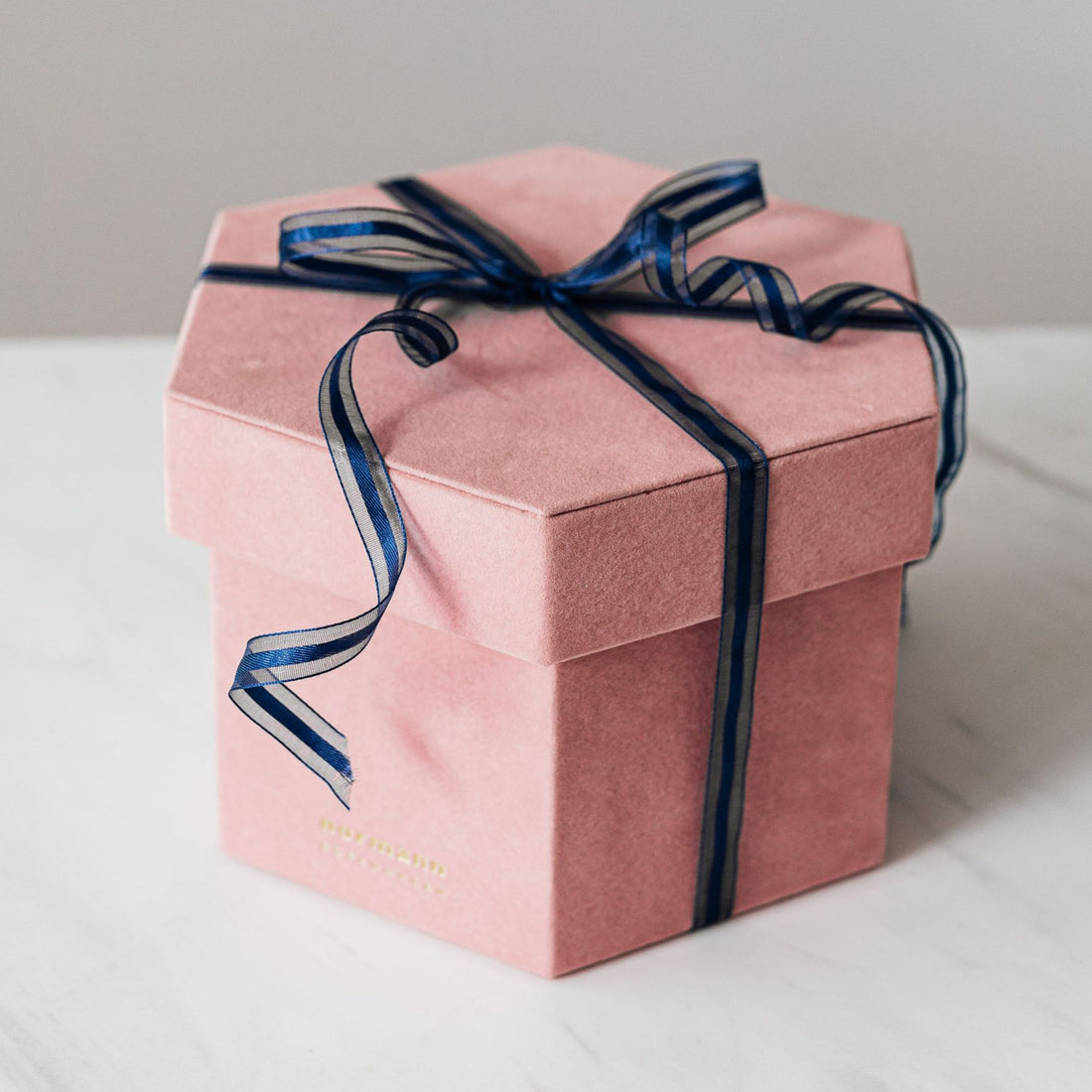 Gift Wrapping (choose your design)